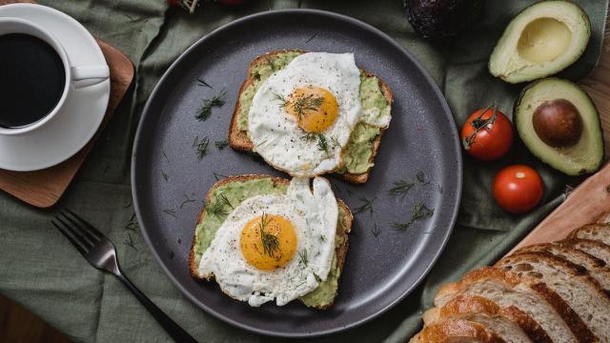 10 Menu Sahur Tidak Bikin Haus Seharian yang Wajib Dicoba, Tetap Bugar Selama Puasa