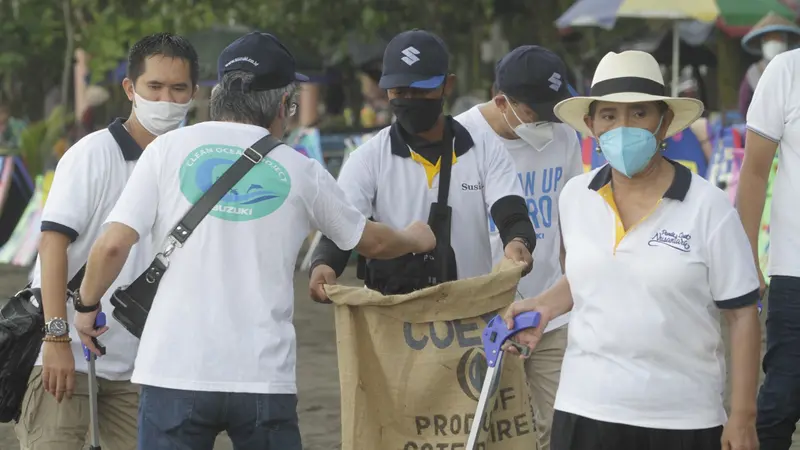 Suzuki juga turut kontribusi untuk menjaga kelestarian lingkungan, melalui kampanye ‘Clean Up The World’