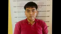 Mahasiswa Masuk Kamar Ibu Kos, Bawa Kabur Kotak Kayu