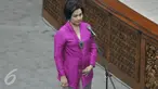 Alfia Reziani bersiap dilantik Pengganti Antar Waktu, Puan Maharani dalam Rapat Paripurna ke 22 Masa Sidang III Tahun 2015-2016 di Gedung DPR, Jakarta, Kamis (17/3/2016). Alfia menggantikan Puan yang menjadi Menko PMK. (Liputan6.com/Johan Tallo)