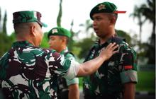 Saat Cek Anggota, Sang Kolonel Tiba-tiba Colek-colek Pipi Prajurit Sebut Tidak Lucu 'Menggemaskan Gitu Loh