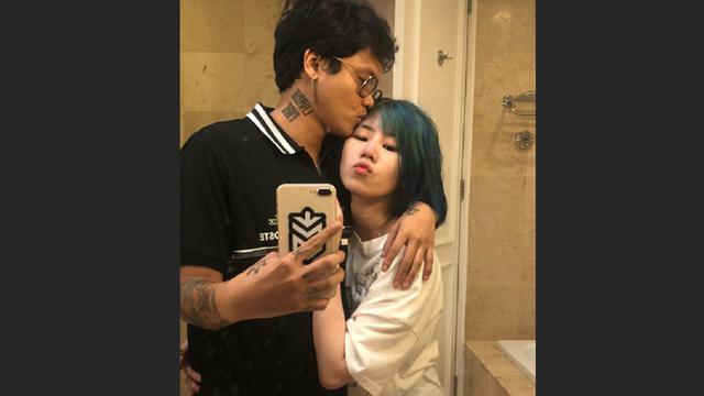 Viral Video Mesra Dengan Listy Chan Ericko Lim Telanjang Dada Showbiz Liputan6 Com