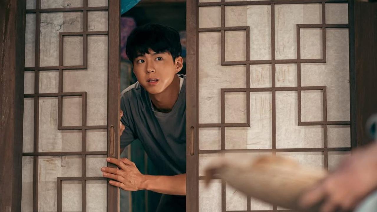 Enggak Banyak Bicara, Ini 4 Alasan Gwan-sik Layak Jadi Green Flag No.1 di Drakor 'WHEN LIFE GIVES YOU TANGERINES'