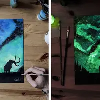 Terang maupun gelap, lukisan ini bisa dinikmati di keduanya.