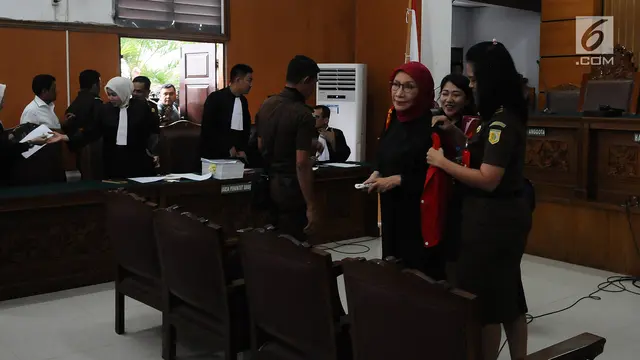 Ratna Sarumpaet