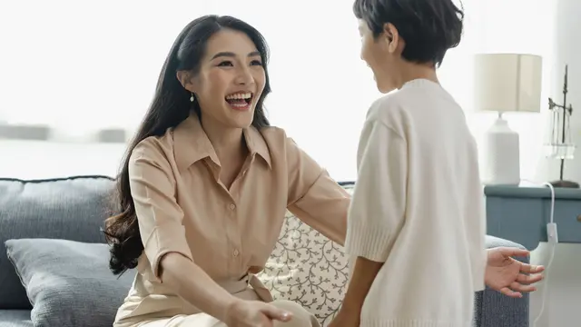 Ilustrasi ibu dan anak