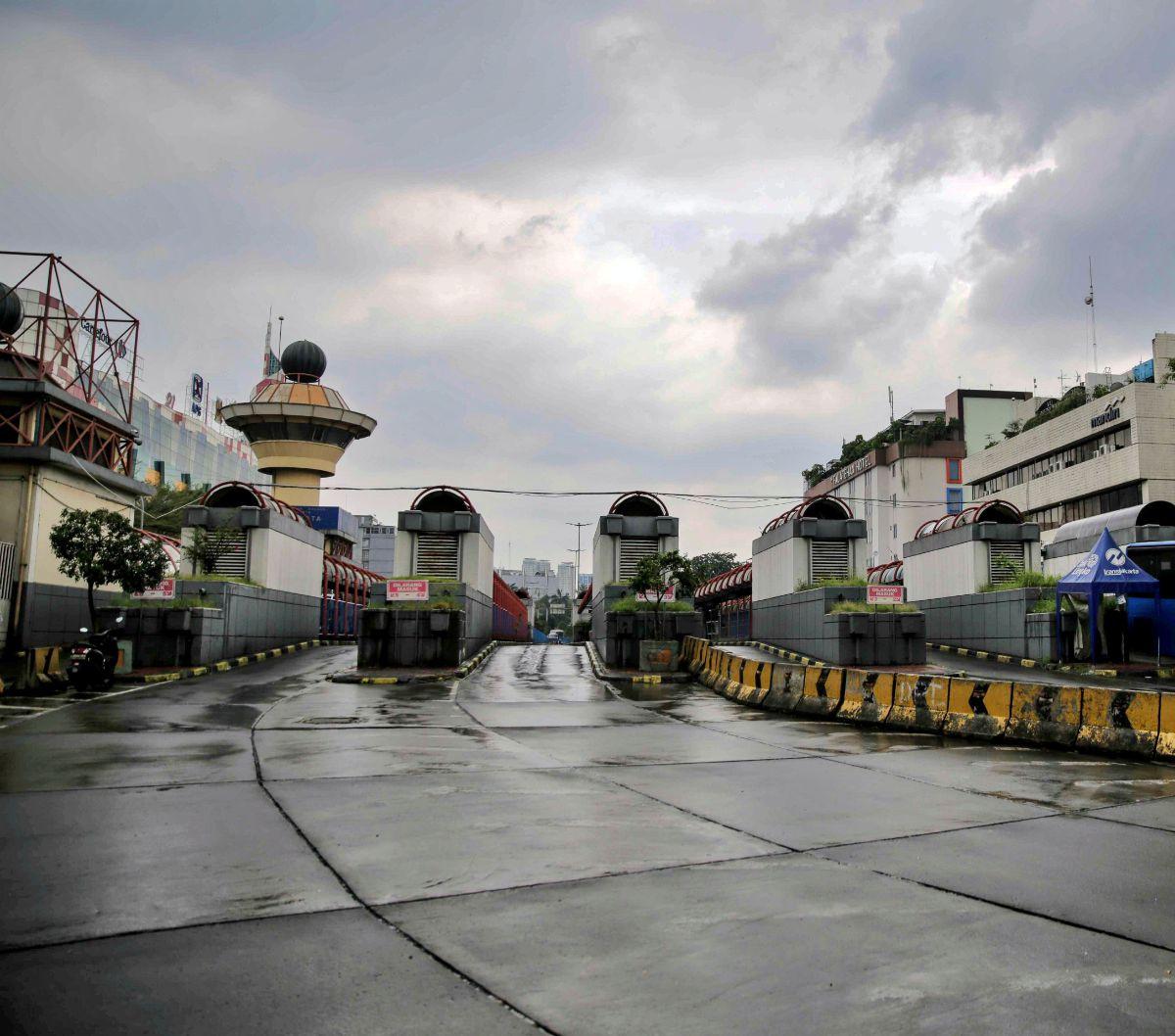 Rencana revitalisasi Terminal Blok M sebenarnya sudah diajukan pihak PT MRT Jakarta sejak akhir tahun 2022 lalu kepada Pemprov DKI Jakarta. 

Sampai saat ini PT MRT Jakarta masih menunggu izin restu darinya.