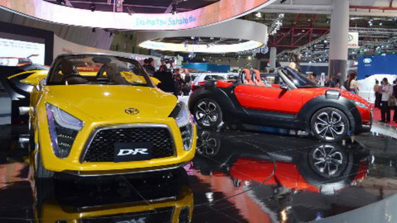 Mobil Konsep di Booth Daihatsu IIMS 2012