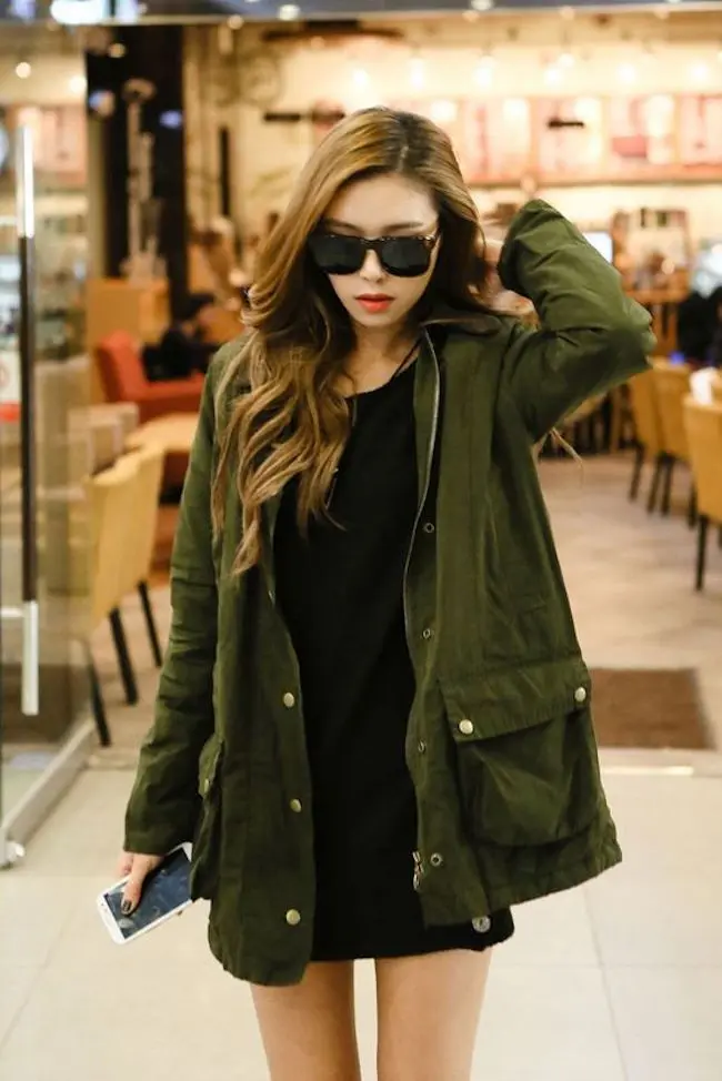 Mix and match jaket parka ala Korean style. (sumber foto: Korean Fashion/Pinterest)