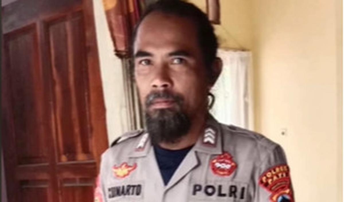 Sebagai seorang reserse, penampilannya itu diperlukan untuk menjalankan tugasnya di lapangan.