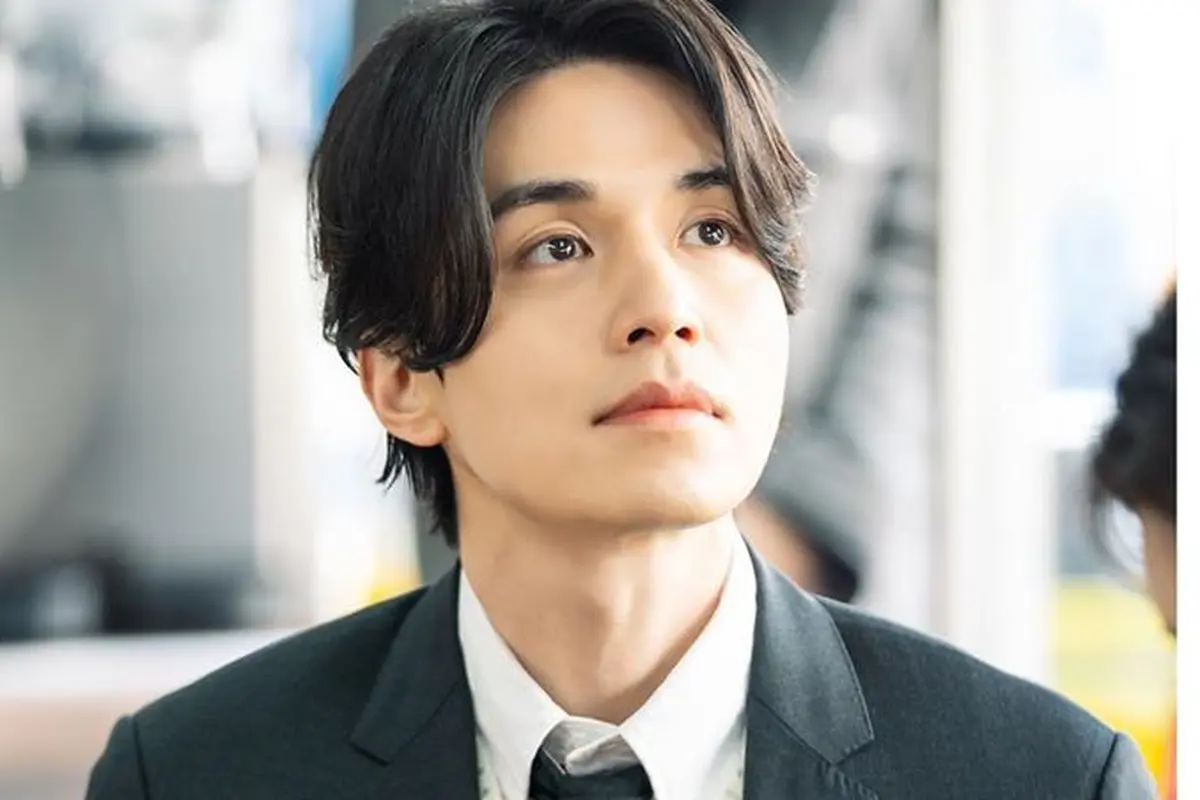 Lee Dong Wook (Instagram/ leedongwook_official)