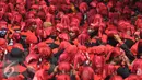 Buruh melakukan orasi menuju Istana Merdeka, Jakarta, Kamis (29/10/2015). Buruh menuntut agar Presiden Joko Widodo mencabut Peraturan Pemerintah Nomor 78 Tahun 2015 tentang Pengupahan. (Liputan6.com/Gempur M Surya)