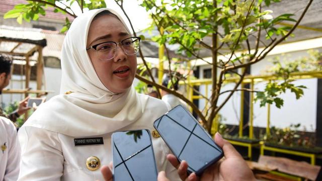 Bupati Purwakarta Anne Ratna Mustika