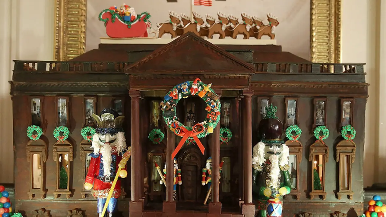 Istana Kue Jahe Hiasi Istana Negara AS