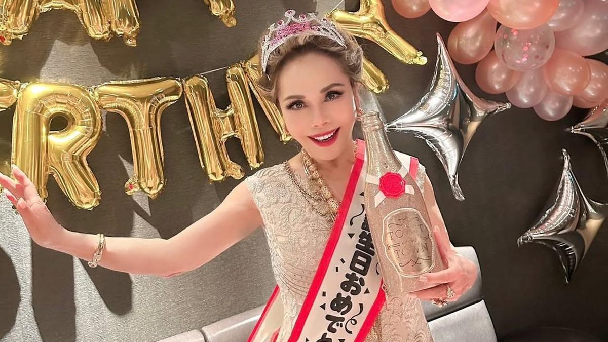 Momen Perayaan Ultah Dewi Soekarno ke-86, Aura Awet Muda yang Memikat