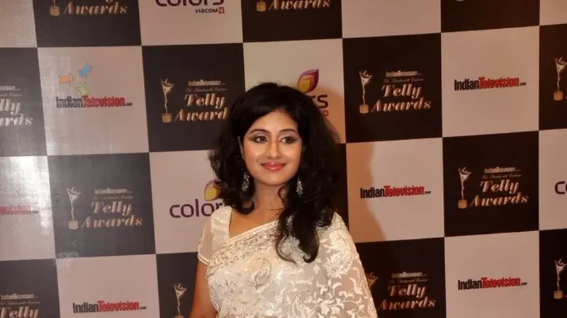 Paridhi Sharma (india-forums.com)