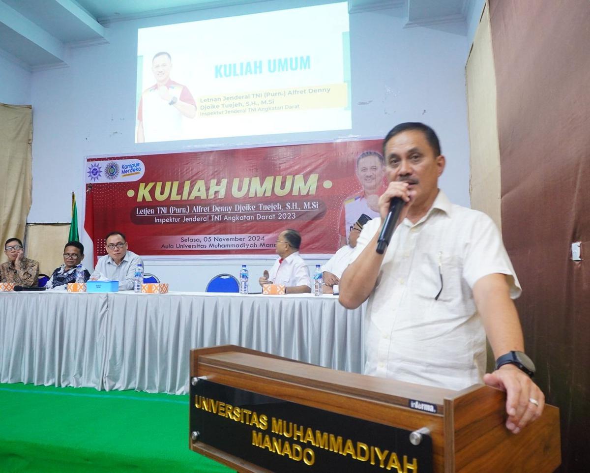 Alfred Denny Tuejeh beri kuliah umum di kampus