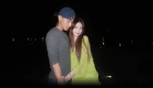 Huang Zitao dan Xu Yiyang Unggah Foto Bareng Anak di Pantai