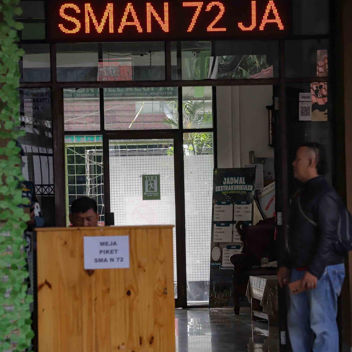 FOTO: Pascaledakan, SMAN 72 Jakarta Gelar Belajar Daring