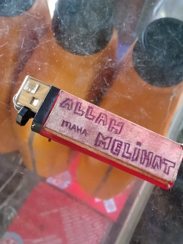6 Tulisan di Korek Api Ini Nyeleneh, Bikin Tepuk Jidat