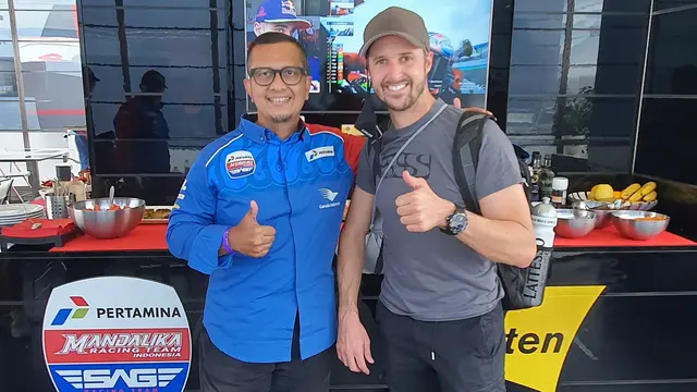 Kemalsyah Nasution dan Tom Luthi
