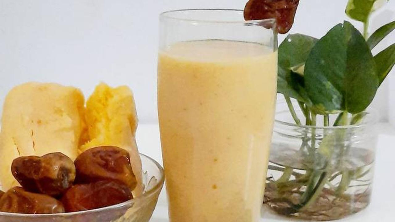 Smoothie Tape Singkong Kurma