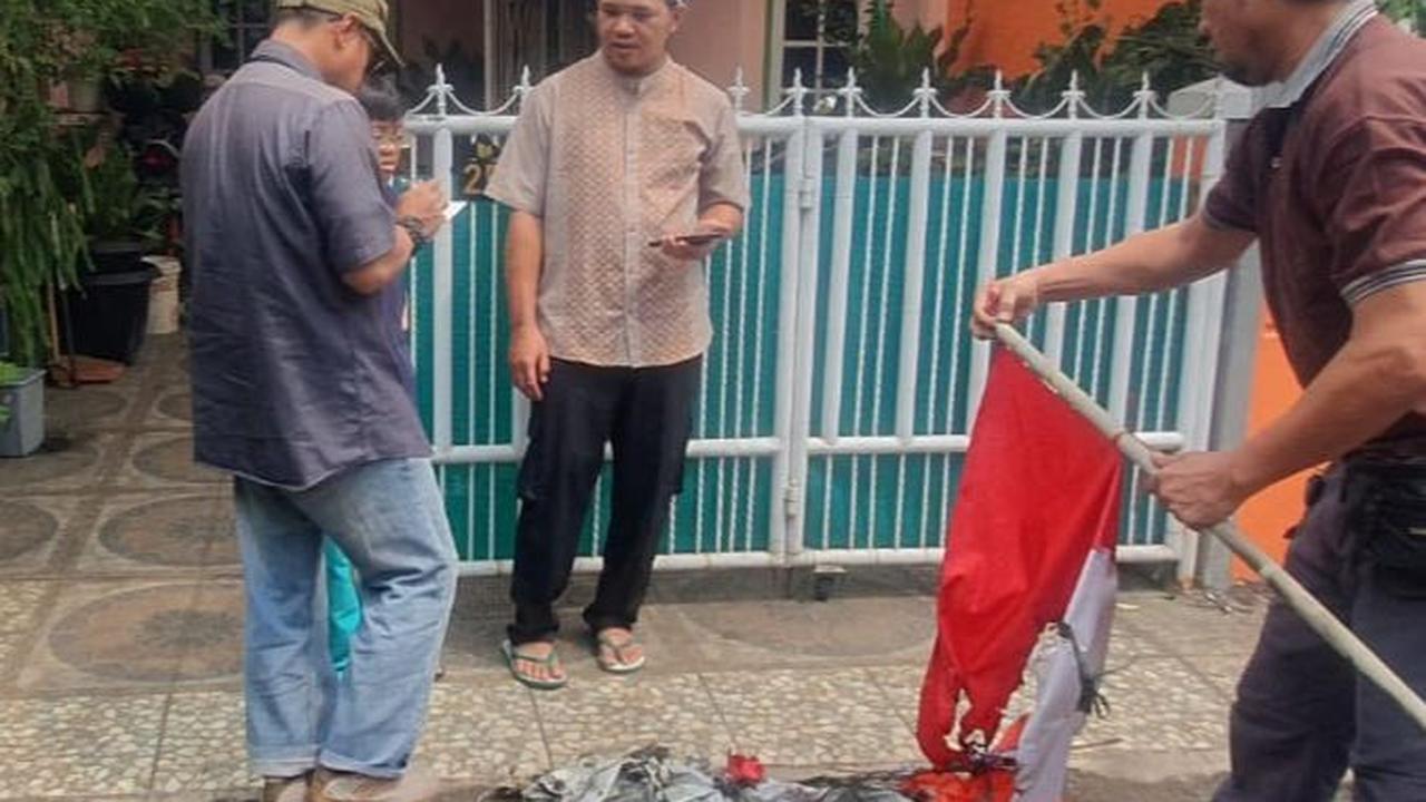 Polisi Kantongi Foto Pelaku Pembakaran Mobil dan Warung di Depok