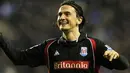Selebrasi gol striker Stoke City asal Turki Tuncay Sanli ke gawang Wigan Athletic dalam lanjutan EPL di The DW Stadium, Wigan, 9 Februari 2010. AFP PHOTO / PAUL ELLIS 