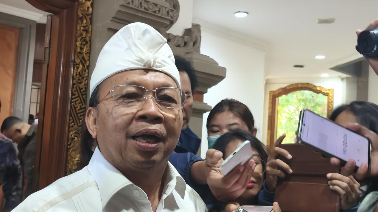 Gubernur Koster Ungkap Alasan TPA Suwung Ditutup karena Takut Kena Pidana Pencemaran Lingkungan