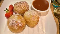 Resep Poffertjes Mini ala Belanda yang Lembut dengan Saus Gula Aren