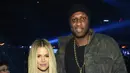 Kekompakan Khloe Kardashian dan Lamar Odom saat menghadiri Kanye West Yeezy Season di Madison Square Garden, New York, Kamis (11/2). (Jamie McCarthy/Getty Images untuk Yeezy Season 3/AFP)