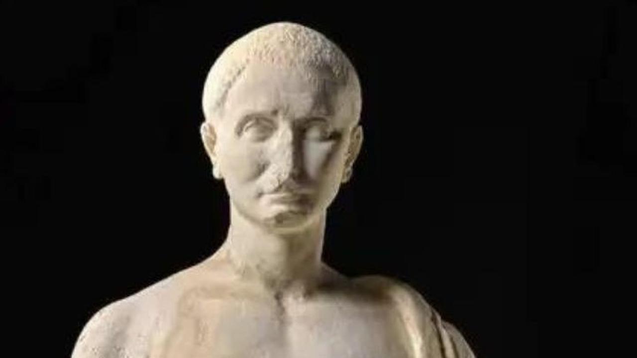 Sculpture of A Poet, Rome, Abad ke-1 SM