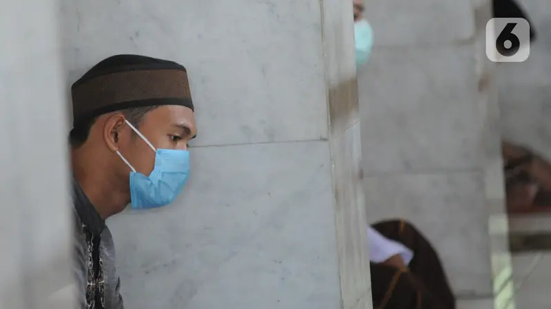 Suasana Salat Jumat di Masjid Raya Cinere Depok