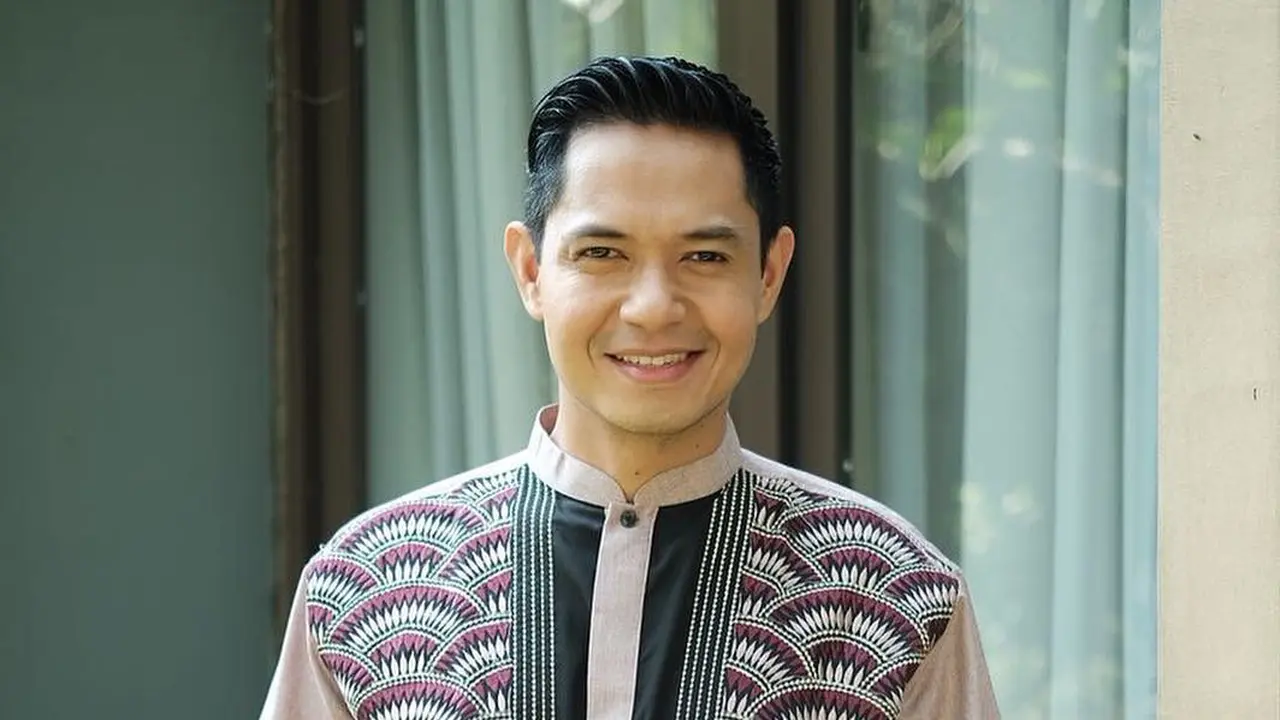[Bintang] Dude Harlino dan Alyssa Soebandono
