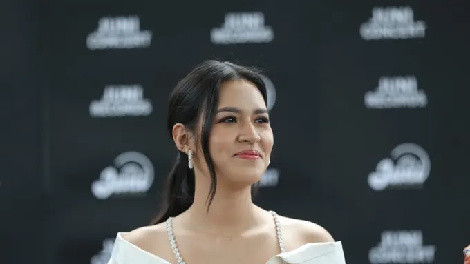 [Fimela] Raisa Andriana