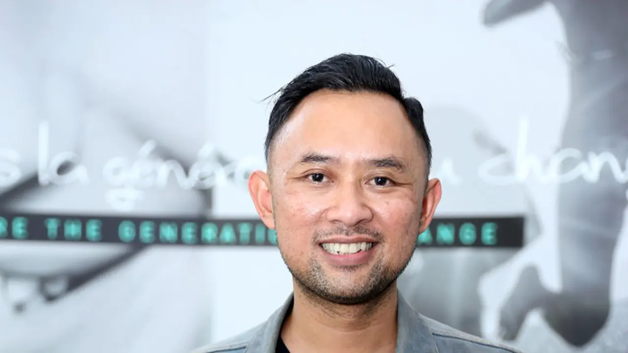 [Bintang]  Ronald Surapradja