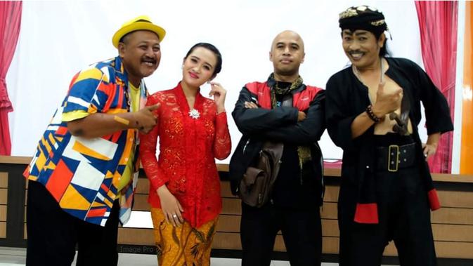 Jogja terkenal dengan Dagelan Mataram yang dipopulerkan oleh Basiyo. Sepeninggal Basiyo bagaimana menjag Jogja tetap lucu ? ( Foto : Yanuar H)