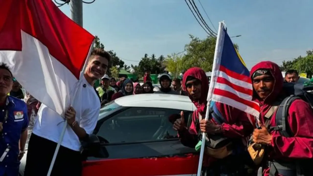 Aisar Khaled dukung perjalanan pejalan kaki Indonesia ke Mekkah. (credit:instagram.com/aisar_khaledd