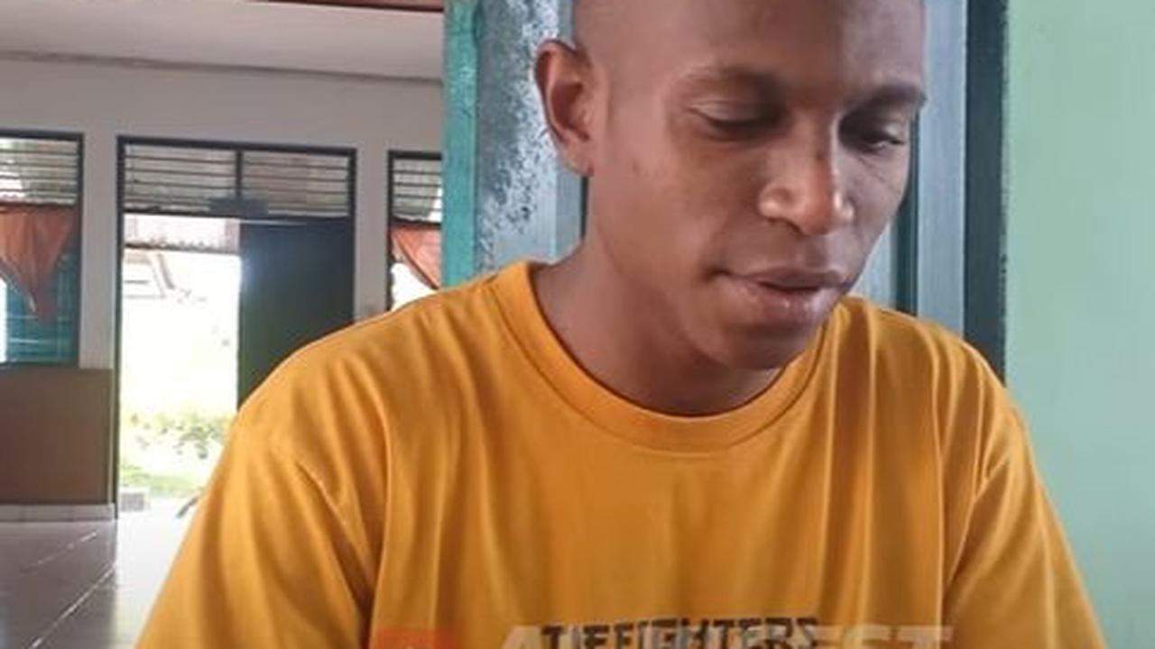 Prajurit Dua (Prada) Aldi Sutoge menceritakan pengalamannya saat menderita sakit ambeien dan tumor beberapa waktu lalu. Prada Toge sampai merasa kesakitan setelah dioperasi oleh dokter karena penyakit yang dideritanya tersebut cukup serius.<br>