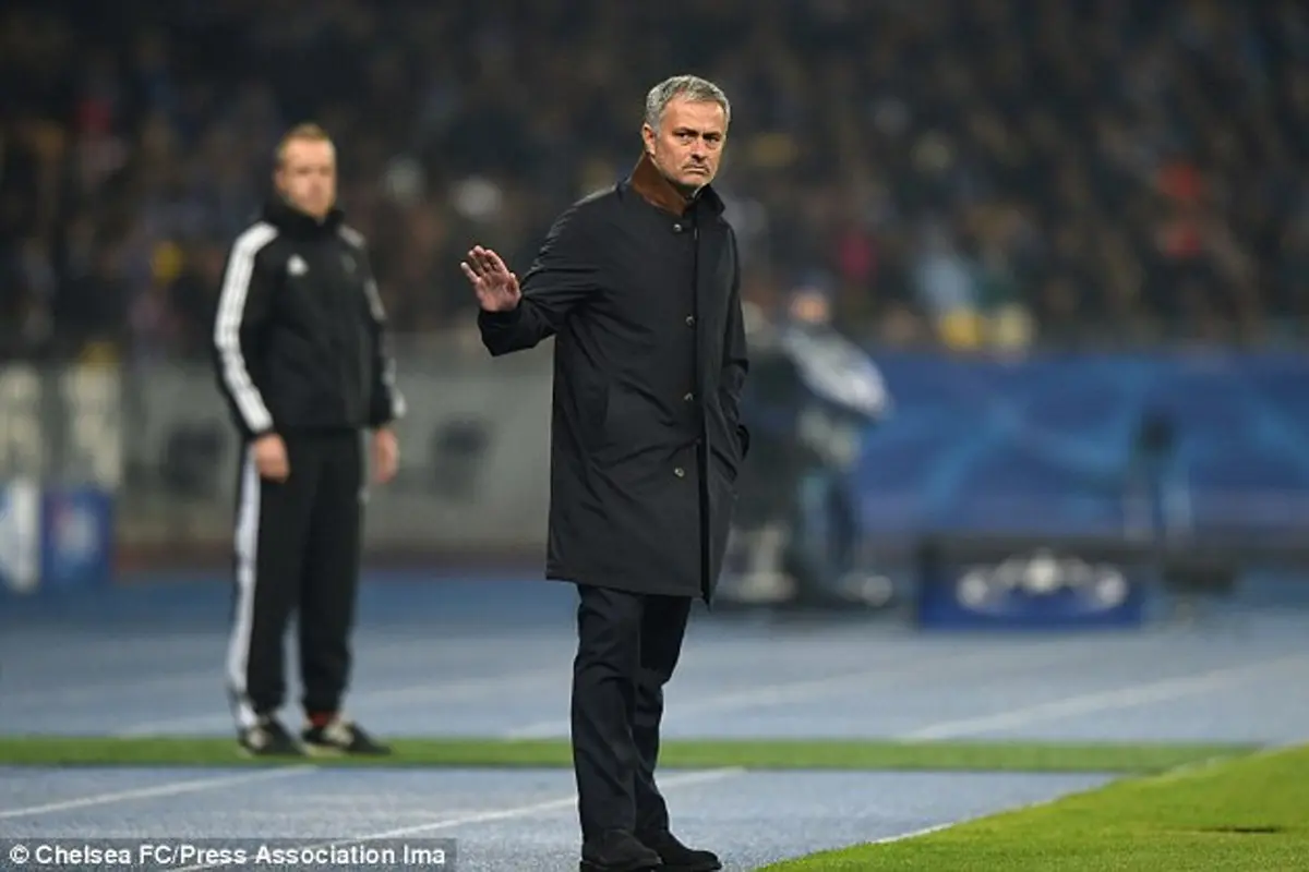 Mourinho Optimistis Chelsea Lolos 16 Besar (udah)
