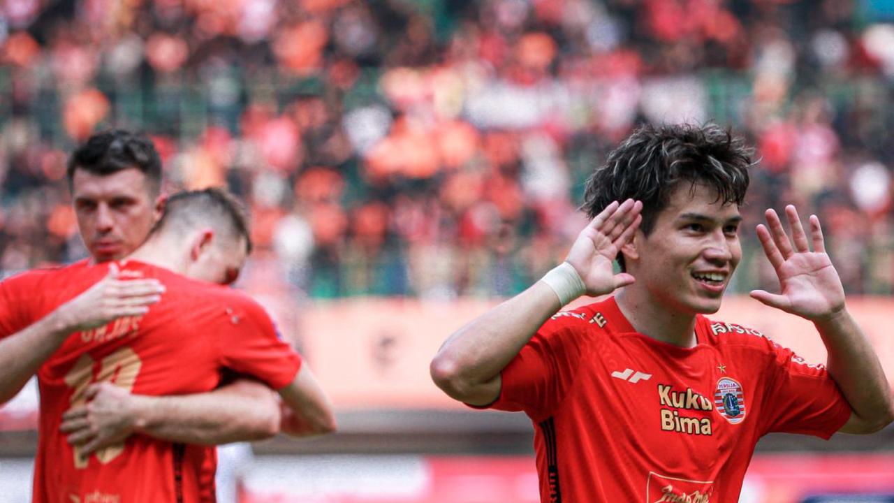 Pertandingan antara Persija Jakarta melawan Arema ini berakhir dengan skor imbang 2-2.

Saat itu, Persija Jakarta menjamu Arema FC di Stadion Patriot Candrabhaga pada pekan ke-9 BRI Liga 1 2023/2024, Minggu (20/8/2023).