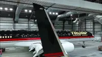 Tampilan baru pesawat pribadi Trump setelah dicat ulang. (Dok. YouTube/Mediapost Film & Video)