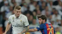Duel El Clasico Real Madrid vs Barcelona bakal tersaji akhir pekan ini (AP Photo/Daniel Ochoa de Olza)