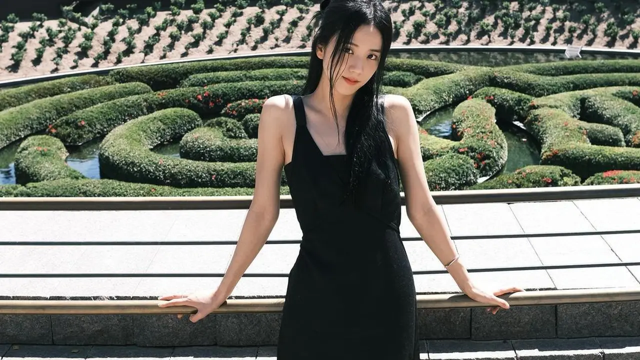Jisoo Free Time