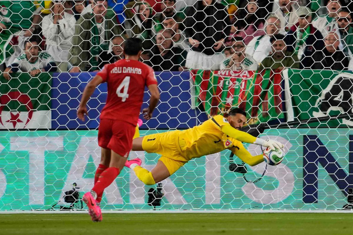FOTO: Yordania Tersingkir Setelah Takluk  1-2 dari Aljazair