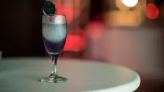 Inilah minuman yang ada di Observe Room. Kira-kira yang putih itu apa ya? (Neuland Official Photo/Nareend)