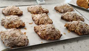 Bakery Hits Singapura Hadirkan Menu Eksklusif Indonesia, Padukan Teknik Artisan dan Cita Rasa Lokal
