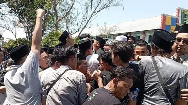 Foto-Foto Kericuhan Muktamar ke-35 Nahdlatul Ulama di Jombang