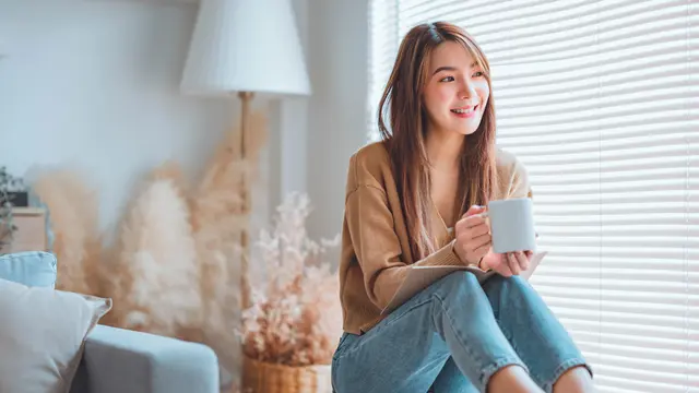 wanita oktober momen bahagia