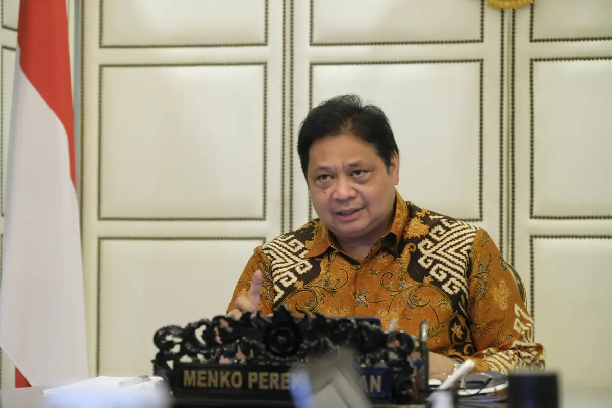Airlangga Sebut Pengendalian COVID-19 Jadi Bukti Menuju Pemulihan Ekonomi